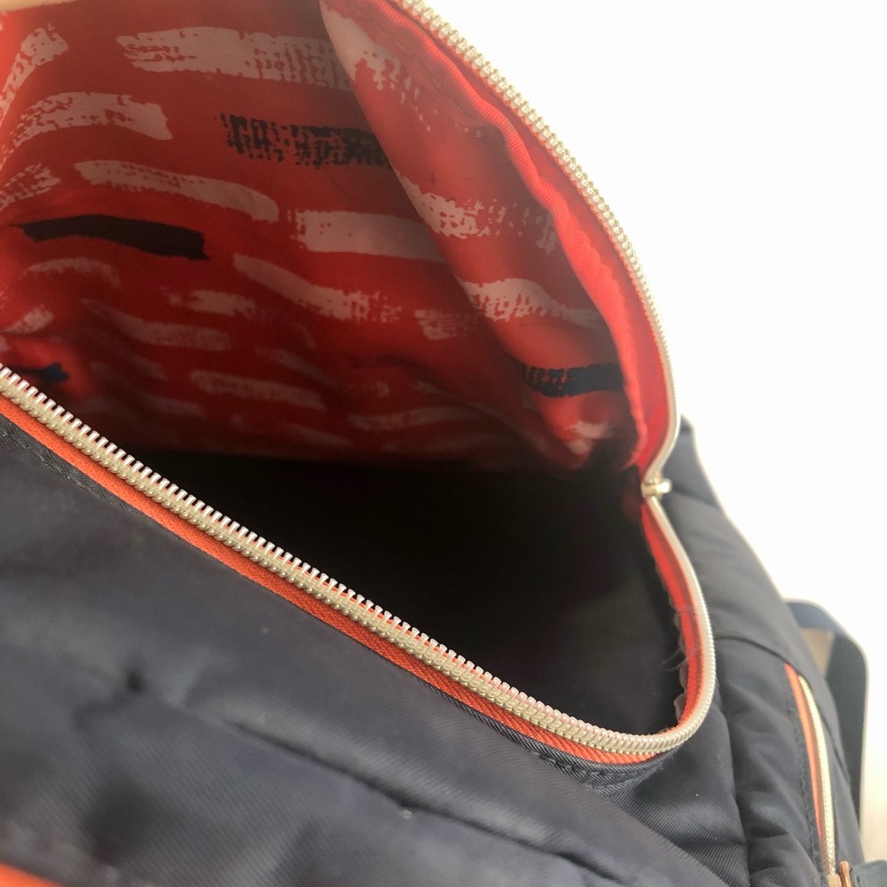 Backpack - Picture 5 of 6